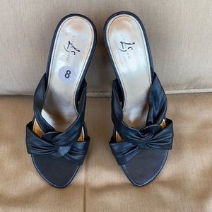 Black sandals NWOT